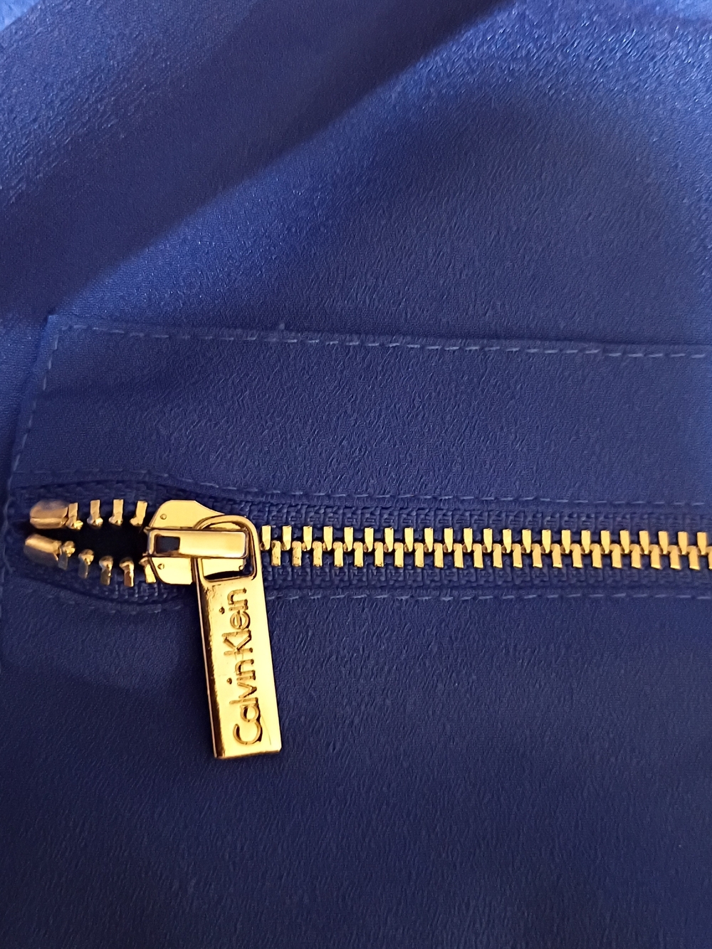 PCalvin Klein Electric Blue Blouse with Silver Hardware Zipper Pockets - Picture 6 of 8